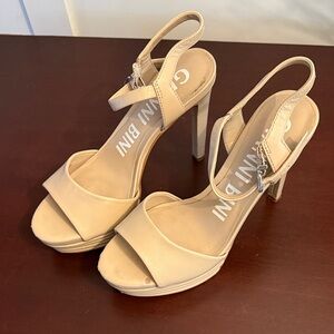 Gianni Bini Cream Platform Heels